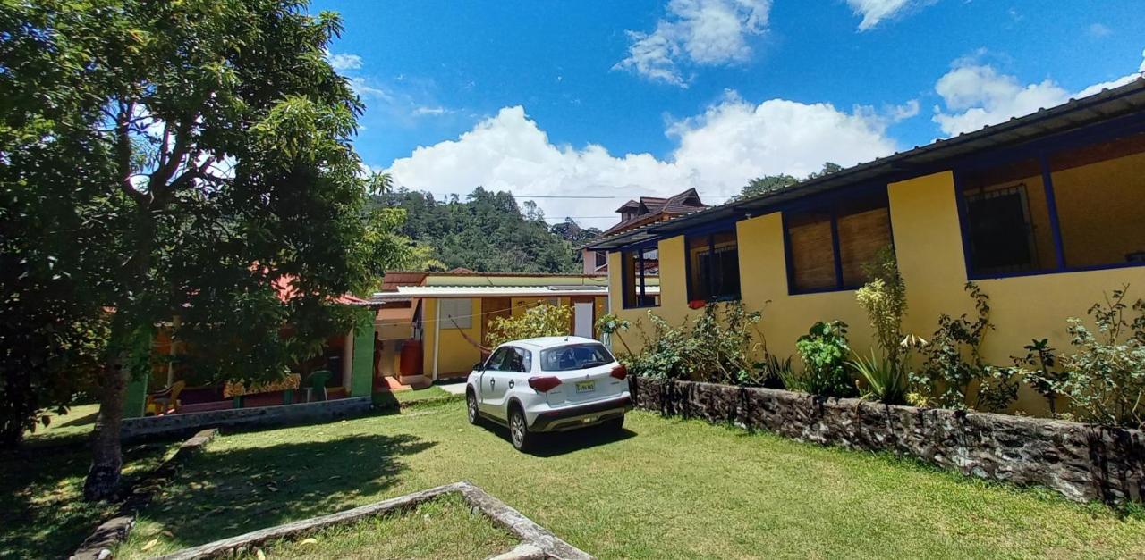 Conrado'S Guesthouse B&B Las Avispas Buitenkant foto