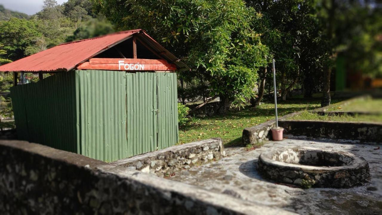 Conrado'S Guesthouse B&B Las Avispas Buitenkant foto