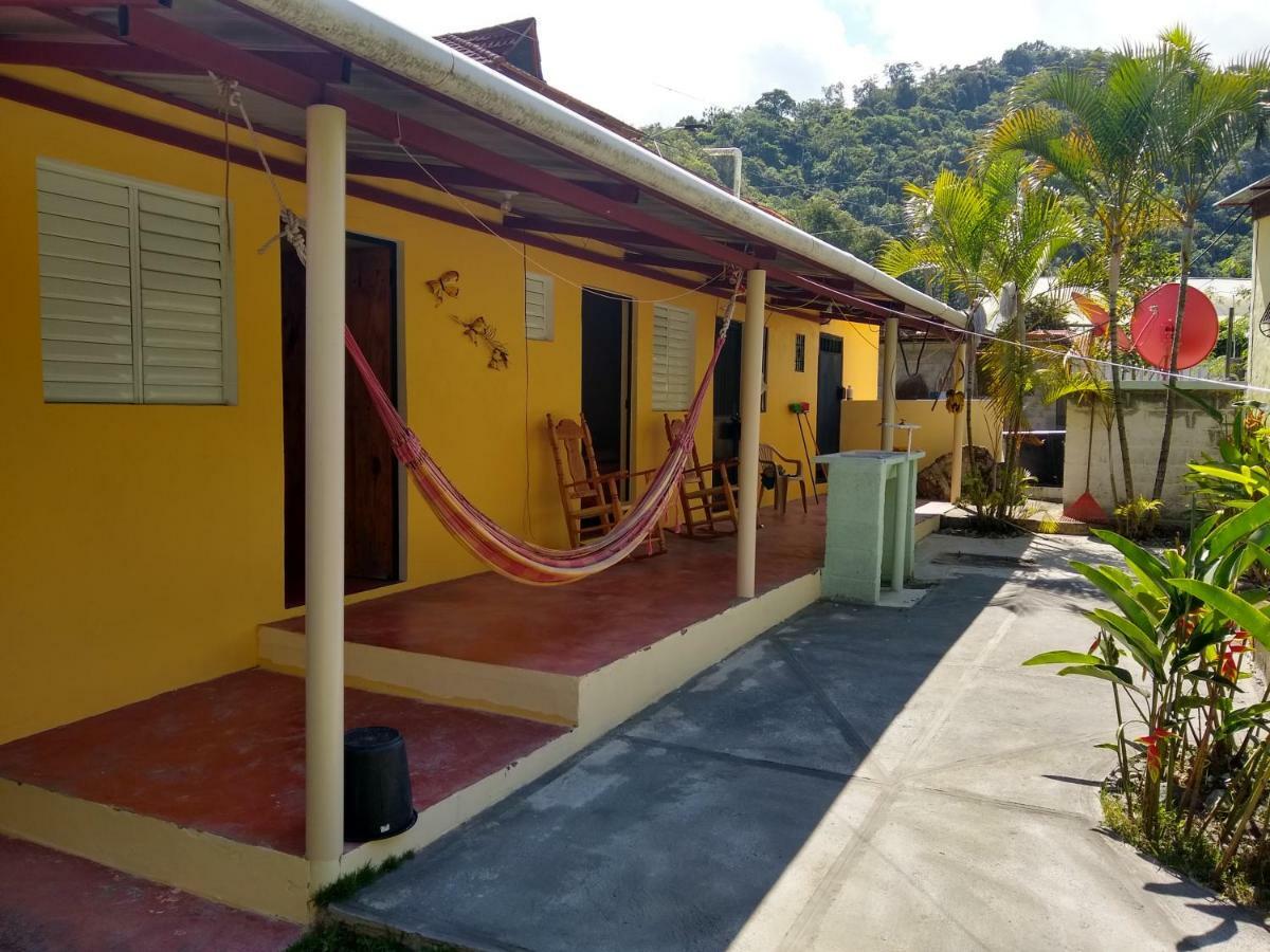 Conrado'S Guesthouse B&B Las Avispas Kamer foto